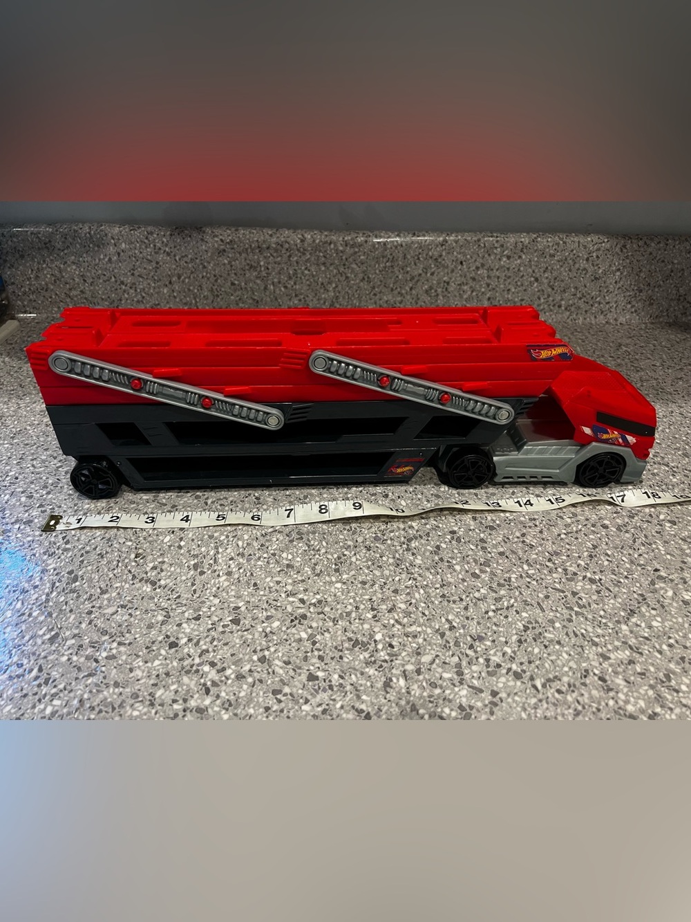 Hot Wheels Toy Car Carrier Trailer in Red and Black